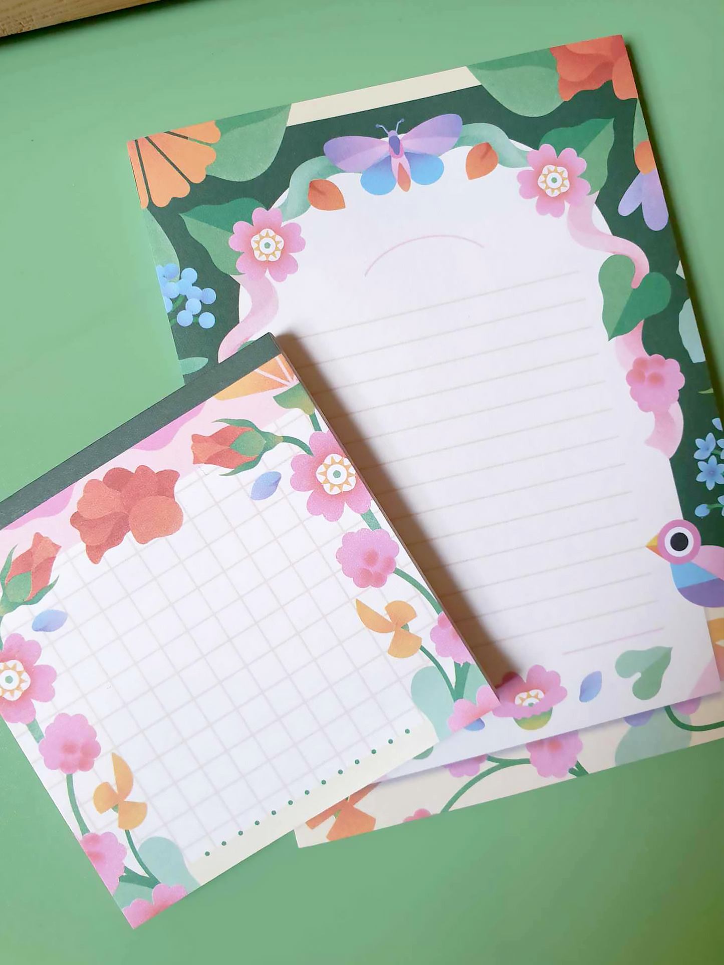 Coy Apricot spring themed memo set featuring sticky notes and notepad. front view.